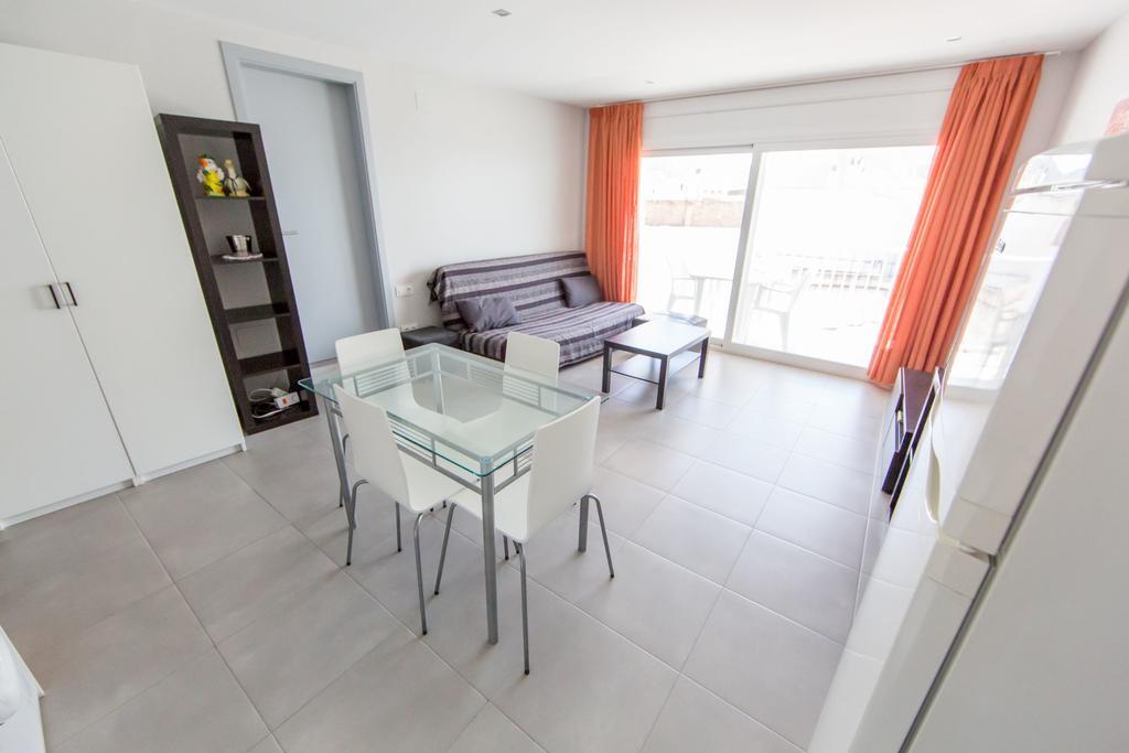 Palmeras 4.4 *